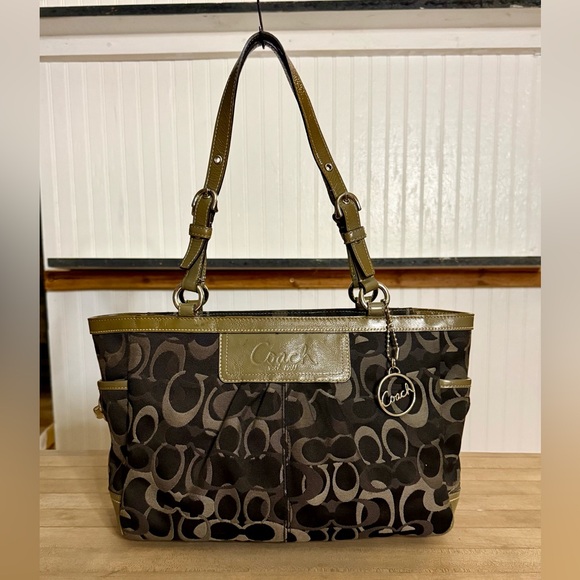 Coach Signature Gray Optic Gallery East West Bag with Olive Green Patent Trim - Picture 1 of 13